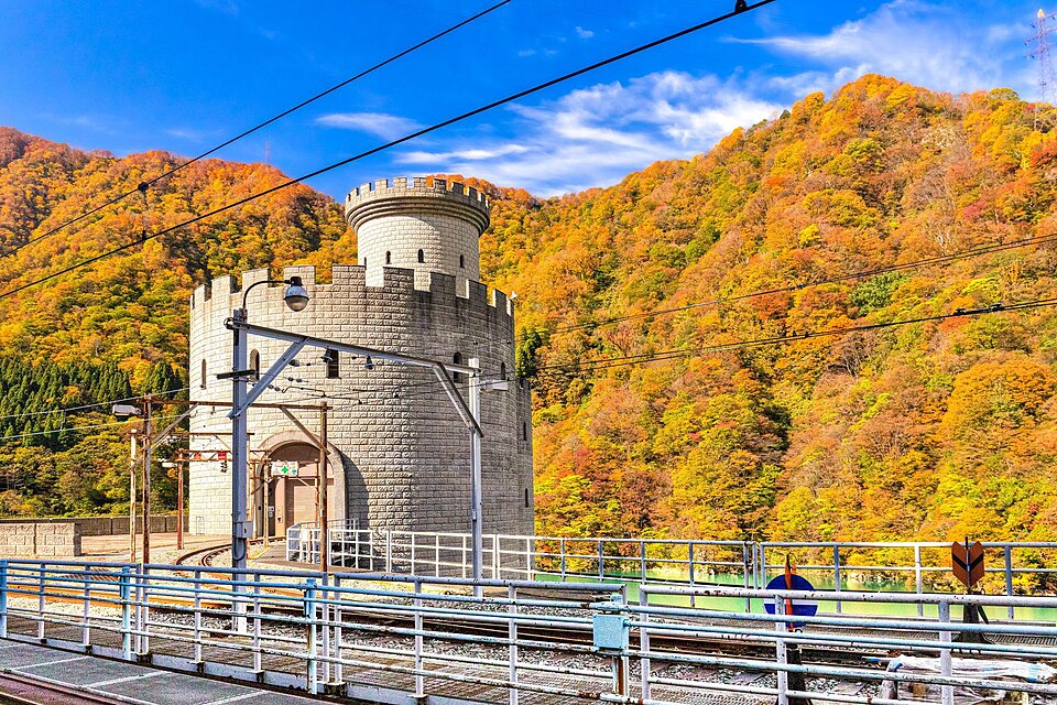 黒部峡谷トロッコ電車