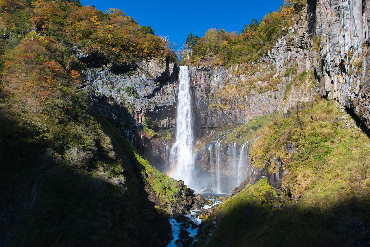 華厳の滝
